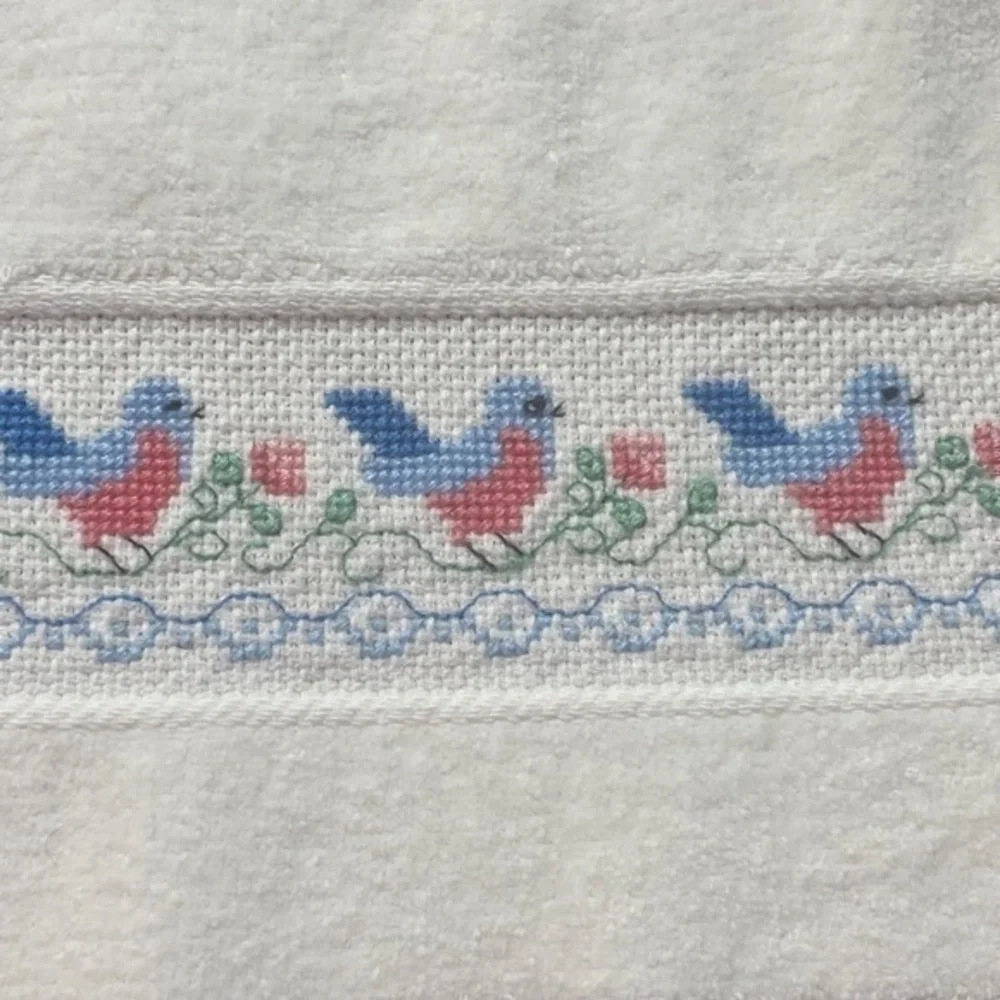 Vintage 2 Embroidered White Towels Birds and Flowers
